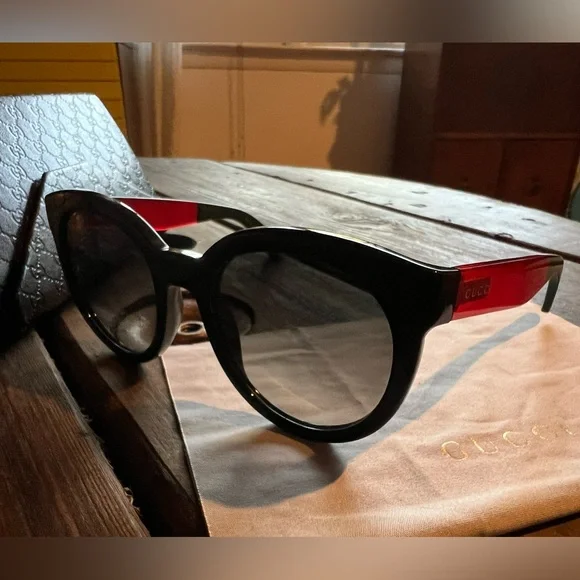 Gucci oversized gradient sunnies - Picture 8 of 16